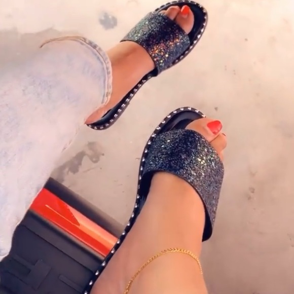 Sparkly Black Slides - Picture 3 of 3